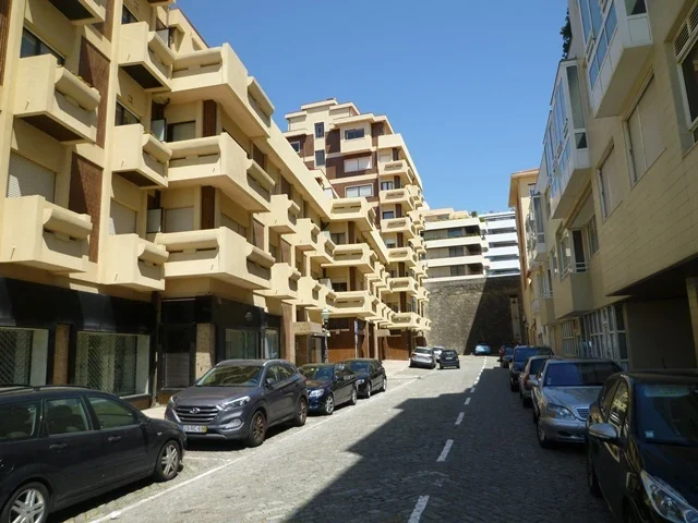 Rua e envolvente urbana — Apartamento Gondarém