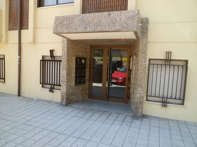 Entrada do edifício — Apartamento Gondarém