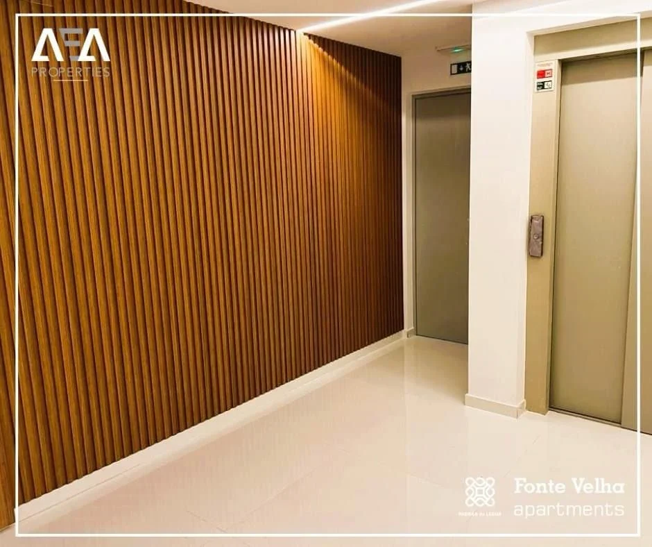 Revestimentos e iluminação — Fonte Velha Apartments