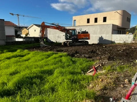 Movimentação de terras das moradias na Póvoa de Varzim